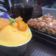 Frankies cafe แฟรงกีส์คาเฟ่ ขนอม