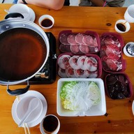 จุ่ม จี่ ย่าง  ซอยวัดพระเงิน .ย้ายมาจาก BB Market ซอยวัดพระเงิน