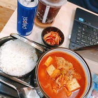 เมนูของร้าน Y BOOK CAFE - คาเฟ่นิยายวาย @มอนอประตู6 พิษณุโลก