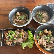 เมนูของร้าน ข้าวผัดกะเพรา ผัดกะเพรา กะเพรา