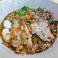 เหมยบะหมี่เกี๊ยว ก๋วยเตียวต้มยำมะนาว ข้าวหมูแดง-ข้าวหมูกรอบ(สูตร เตาถ่าน)