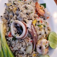 มณี ตำแซ่บ