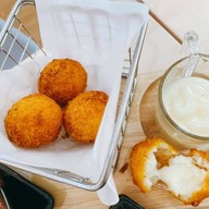 เมนูของร้าน Y BOOK CAFE - คาเฟ่นิยายวาย @มอนอประตู6 พิษณุโลก