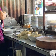 บะหมี่จับอิก