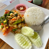 สเต็กกระทะร้อนบ้านเกาะ สุรนารีวิลล์ นครราชสีมา