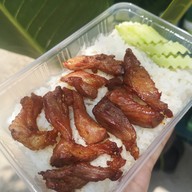 อาหารตามสั่ง&ผัดไทย&ปีกไก่ทอดน้ำปลา