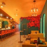 บรรยากาศ Summerset Bar & Lounge