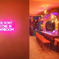 บรรยากาศ Summerset Bar & Lounge