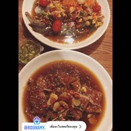 เมนูของร้าน ลูกชิ้นทอด รสน้ำยำ เพชรเกษม81