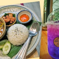 9ban Cafe & Kanom Thai