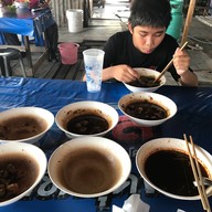 ก๋วยเตี๋ยว ไก่มะระ ตองอู ก๋วยเตี๋ยว ไก่มะระ สะแกงาม