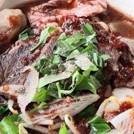 หิวเตี๋ยวเลี้ยวมาชิม