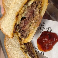 Steve Foodie Sausages:Burger/ Hotdog/ Currywurst/ Sausages Head quarter