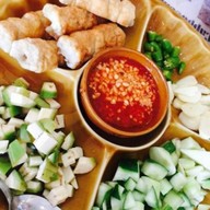 เรือนกล้วยไม้:อาณาจักรอาเวียดนามแห่งเมืองสุพรรณ สุพรรณบุรี