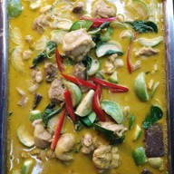 ร้านข้าวแกงแม่ปลาทอง สามพราน