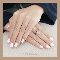 Nail Parlor