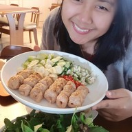 ป้าเหน่ยแหนมเนือง