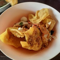 ก๋วยเตี๋ยวหมูเจ๊จิ๋ม