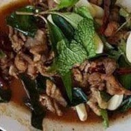 เมนูของร้าน คนลือลาบเป็ดริมมูล