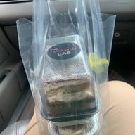 THE TIRAMISU LAB ขนมเค้ก โฮมเมด สูตรออริจินัลจากอิตาลี เครื่องดืมเย็น กาแฟ The Tiramisu Lab Sukhumvit13