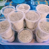 เมนูของร้าน ร้านน้ำแข็งใส ยำ ลูกชิ้นสาริกา