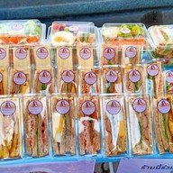 PR Sand Wich ลาดกระบัง