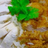 เฮงข้าวมันไก่ ลาดกระบังซอย 6