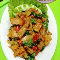 ร้านอาหารป่าจรูญฉาย