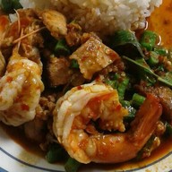 กะเพราป้าแอ๋ว ข้าวคลุกกะปิ - ในเมือง เรียบนครซอย1