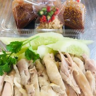 ร้านอุ้ม ตลาดนวลจันทร์ 38