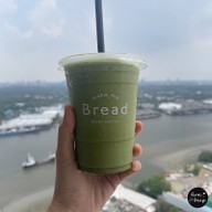 make me bread dessert and cafe