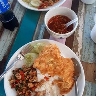 ครัวคุณลักษณ์