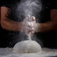 Hand craft romana pizza