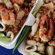 ครัวจารุวรรณ ข้าวขาหมู อาหารตามสั่ง