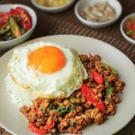 ยายเจี๊ยบ อาหารตามสั่ง&ก๋วยเตี๋ยวหมูน้ำใส