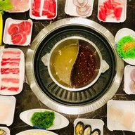 สี่สหายชาบูปิ้งย่าง