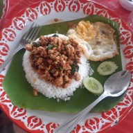 เมนูของร้าน ร้านกรุงเก่ากระเพราถาด-เล้งแซ่บ (โรจนะประตู B)เปิดถึง 20.00 ค่ะ อยุธยา โรจนะประตู B