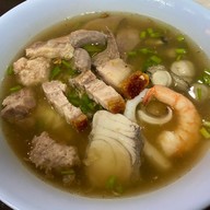 จอมเทียนข้าวต้มปลา