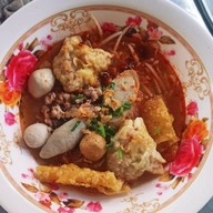 ไธพัตย์ ก๋วยเตี๋ยวต้มยำน้ำตื้น - โชคชัย4