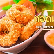 กระเพราหมู กุ้ง หมึก ไก่ ข้าวกระเทียมหมู ไก่ กุ้ง หมึก