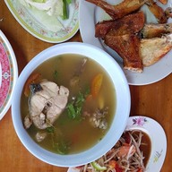 เมนูของร้าน ครัวป้าหม่อน สีคิ้ว