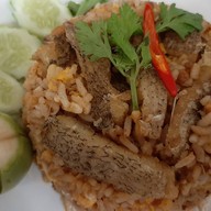 นมสด 3 พี่น้อง