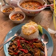 แม่บุญเรือง อาหารตามสั่ง อาหารป่าทุกชนิด ติดถนนมิตรภาพ