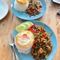 แม่บุญเรือง อาหารตามสั่ง อาหารป่าทุกชนิด ติดถนนมิตรภาพ