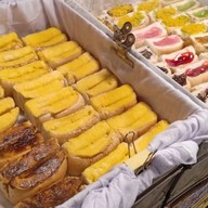 ร้านขนมปังไอน้ำThree boy ตลาดนัดรถไฟศรีนครินทร์