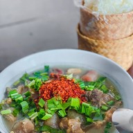 ลาบอีสานขวัญใจคนจน,ลาบอีสานขวัญใจวังทอง