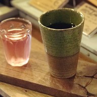 Momentary Coffee & Host-tell : Phuket Old Town
