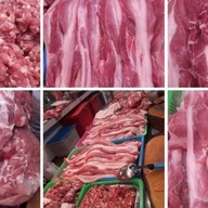 ร้านน้อยหน่าหมูตลาดศูนย์