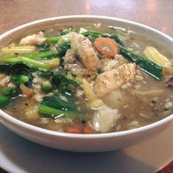 หน้าร้าน ร้านครัวระฆังเงิน สโมสรนายทหารอากาศ บางซื่อ