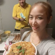 คุณนายขายหอยทอดกระทะร้อน